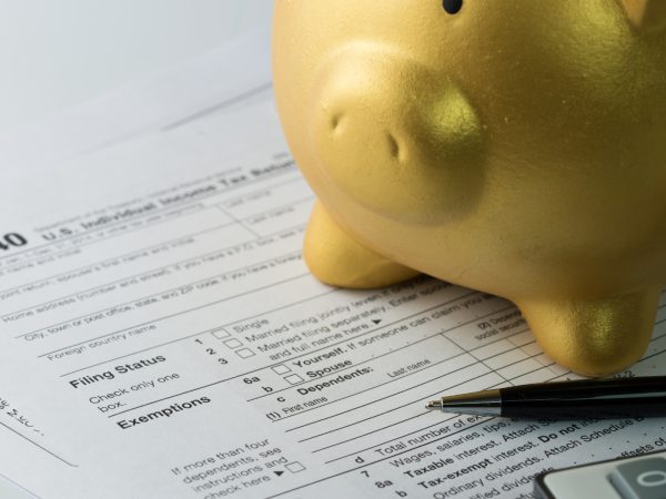 Quais os riscos de não entregar a declaração do IRPF? Entenda e evite dores de cabeça com o Leão!
