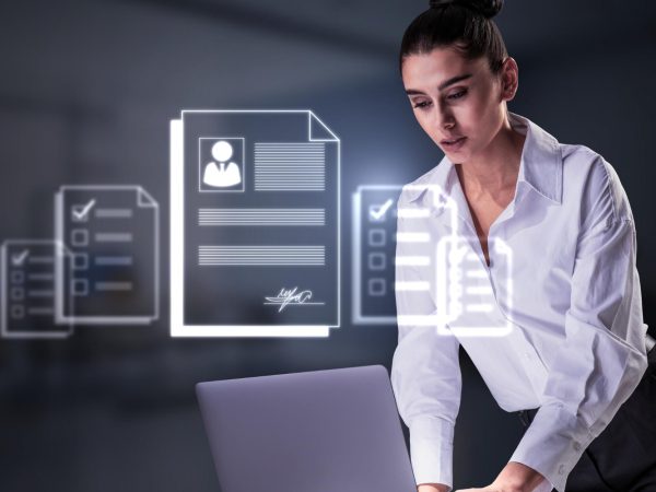 Entenda o que é o E-SOCIAL e por quais motivos as empresas devem aderir ao sistema