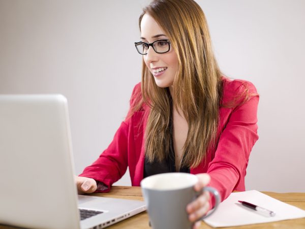 Para ajudá-lo a escolher a classificação mais adequada para o seu negócio, criamos este artigo para ensiná-lo como escolher o CNAE correto ao abrir uma empresa.