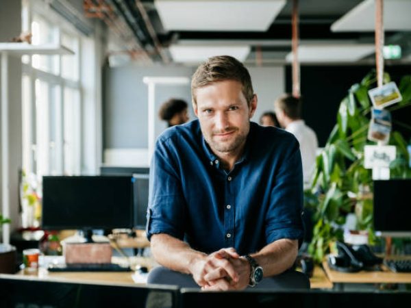 O MEI pode ter quantos empregados? Saiba como funciona e qual o limite para contratar