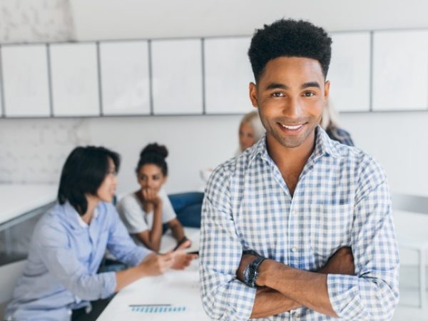 Independente da área de atuação de uma pequena empresa, o empresário tem uma dor constante, a falta de tempo parece que é normal.